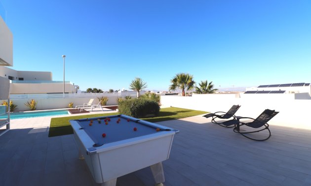 Resale - Villa -
Benimar - Benimar III