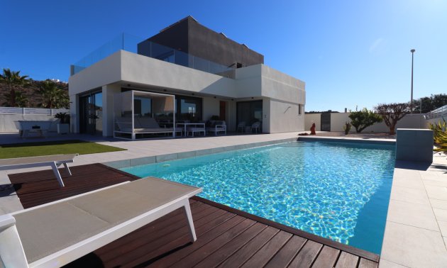 Resale - Villa -
Benimar - Benimar III