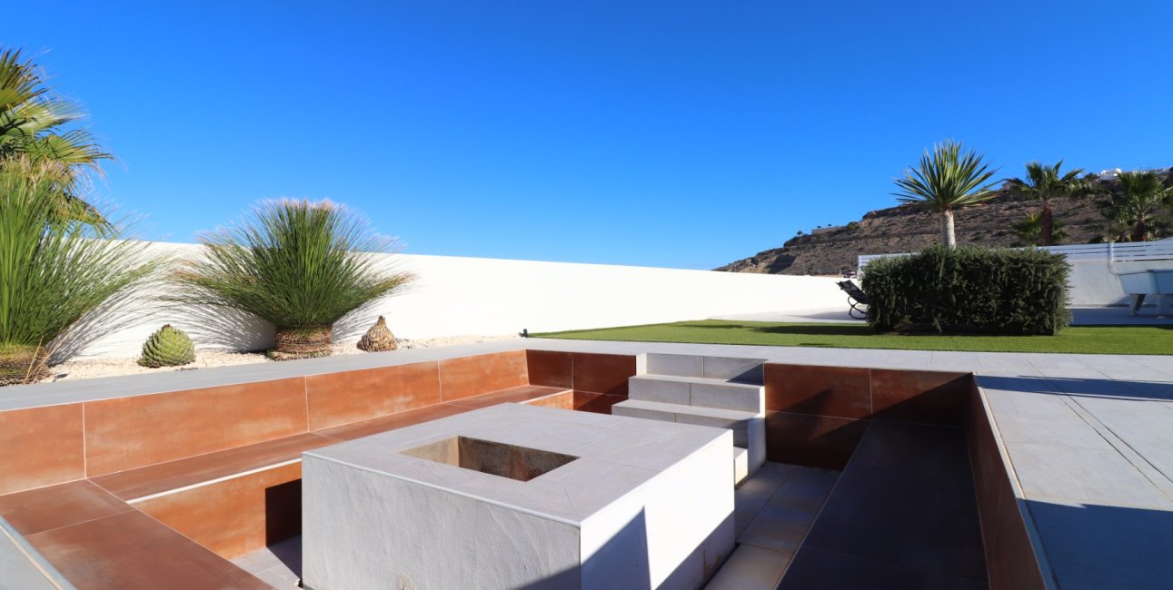 Resale - Villa -
Benimar - Benimar III