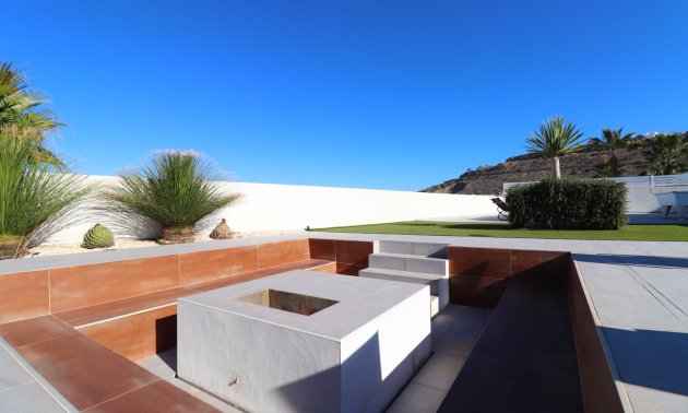 Resale - Villa -
Benimar - Benimar III