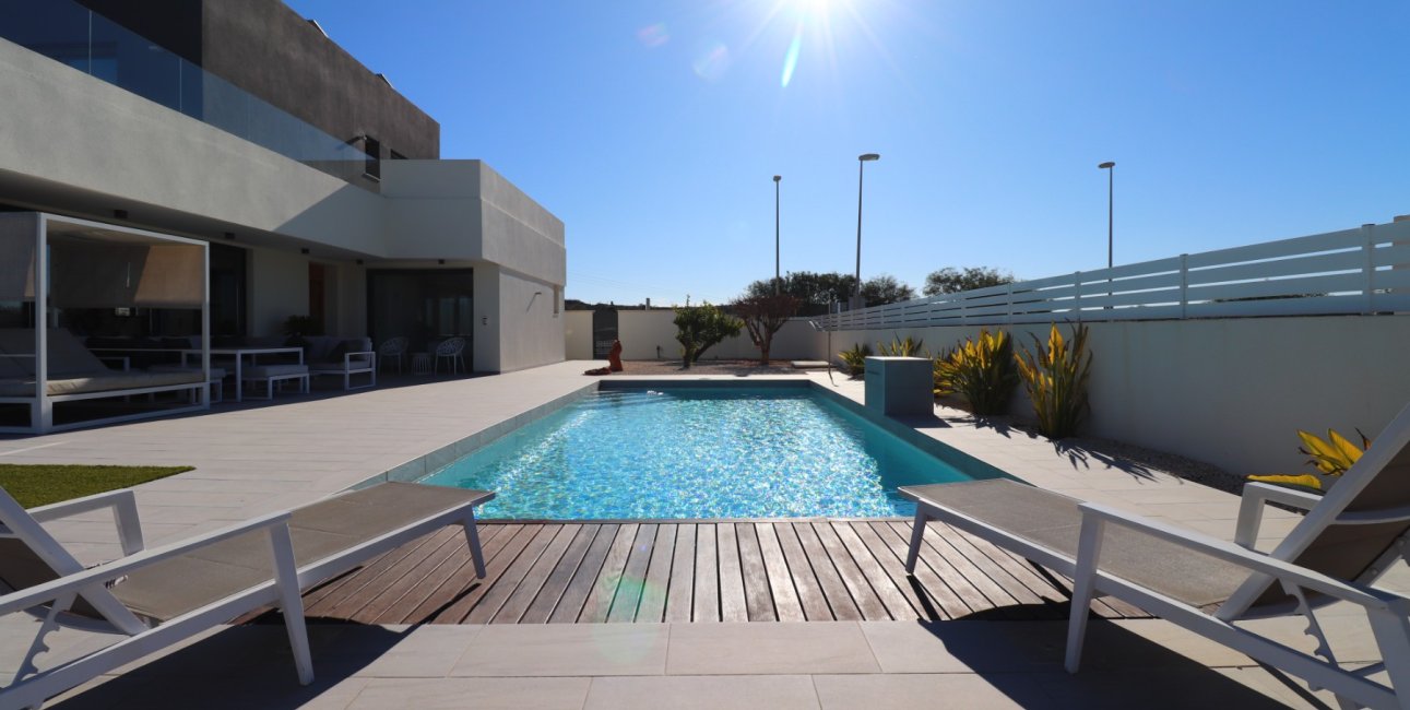 Resale - Villa -
Benimar - Benimar III