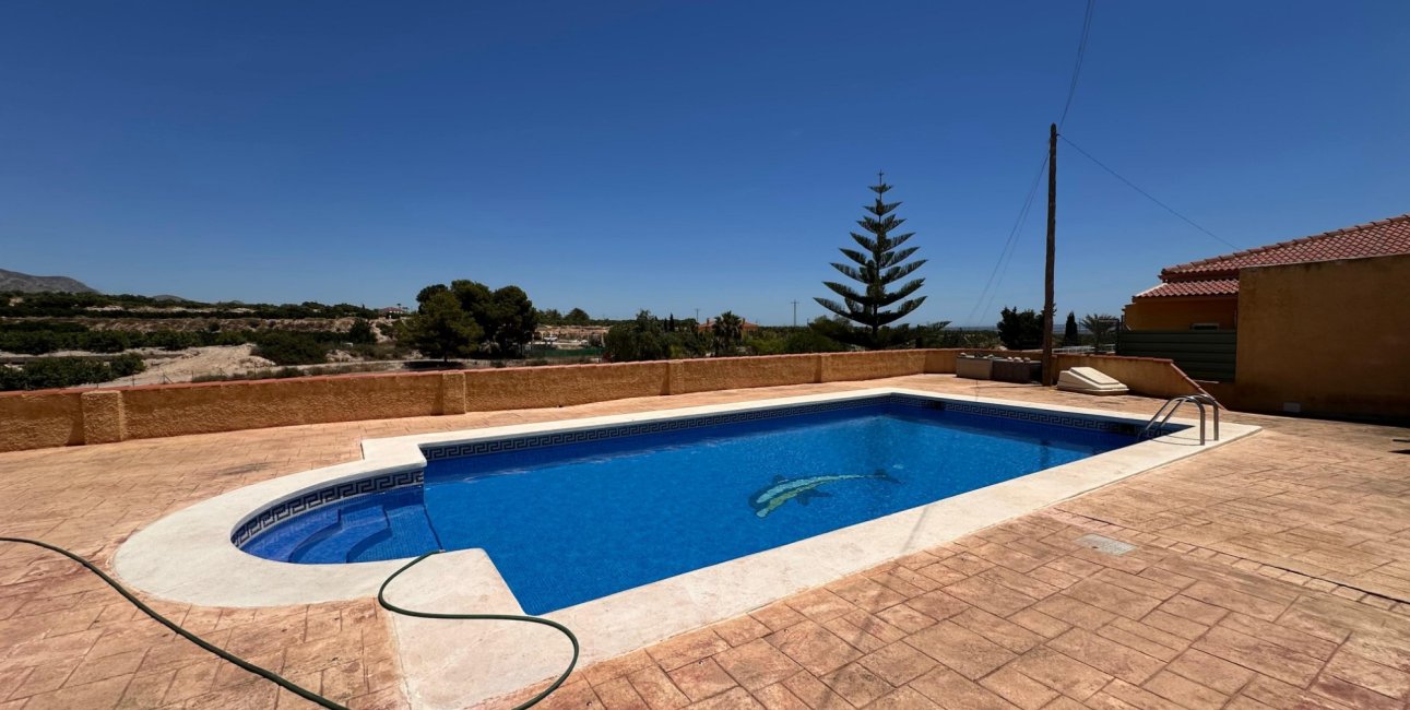 Resale - Country House -
Albatera - Albatera - Country