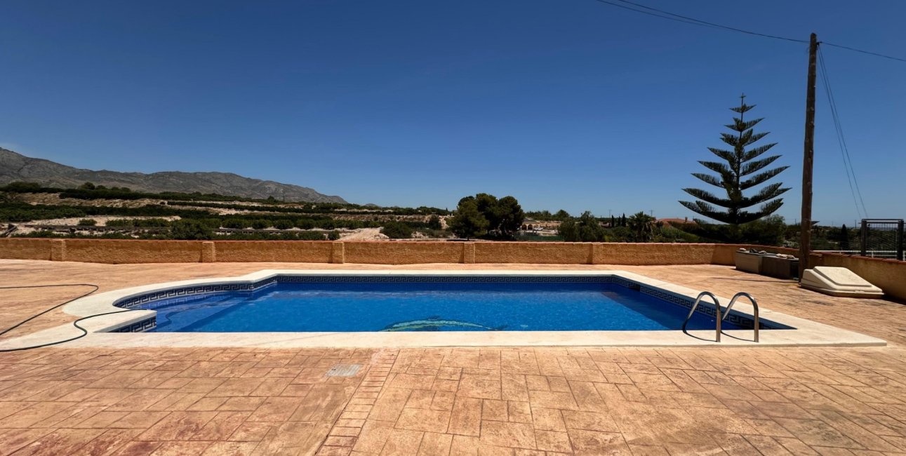 Resale - Country House -
Albatera - Albatera - Country