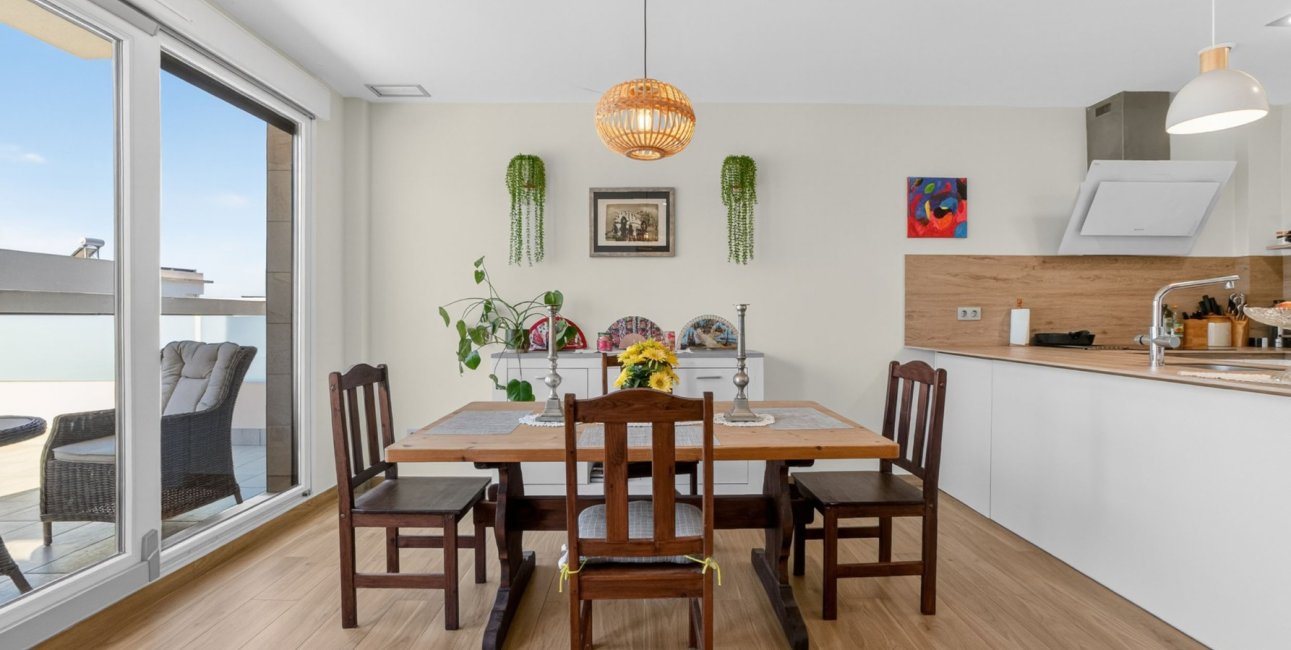 Resale - Villa -
Benimar - Rojales Hills