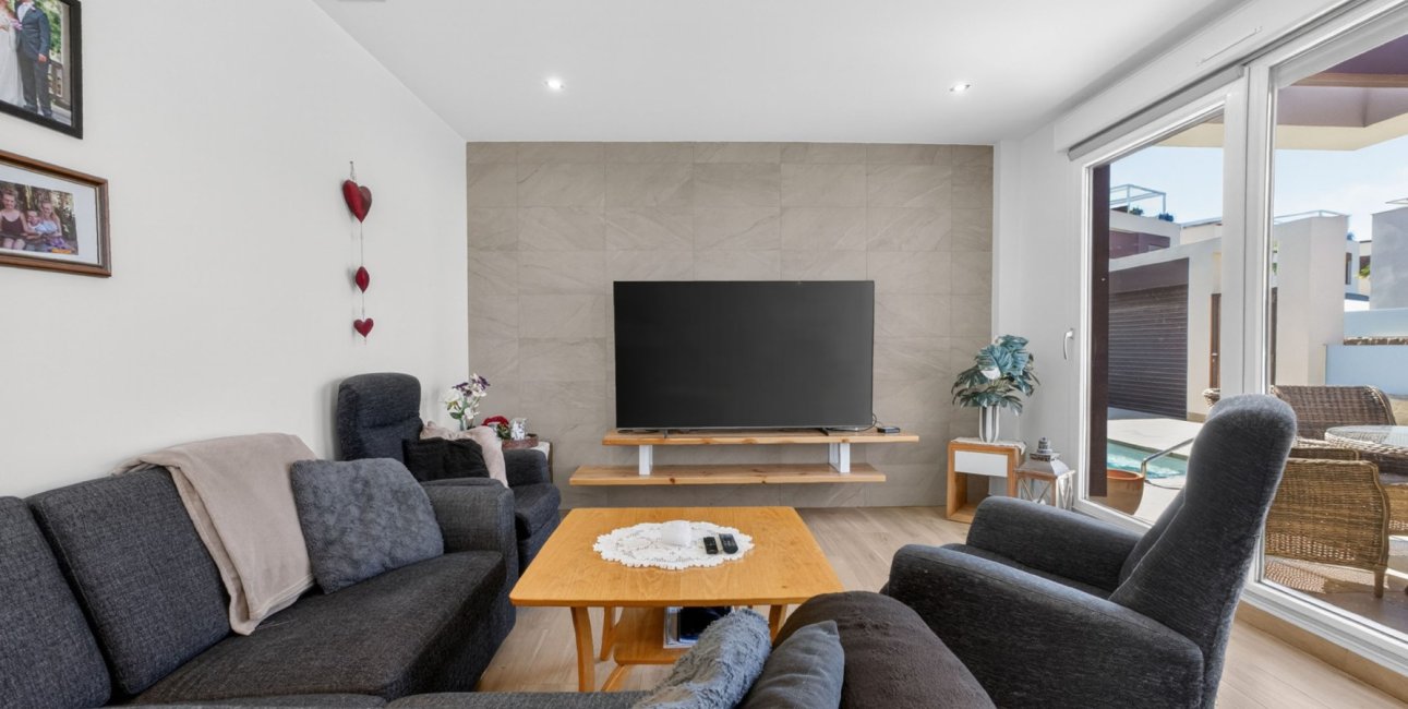 Resale - Villa -
Benimar - Rojales Hills