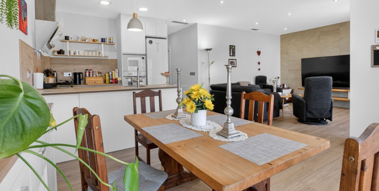 Resale - Villa -
Benimar - Rojales Hills