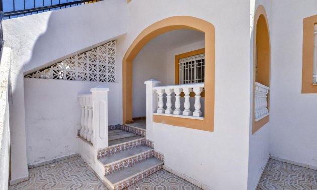 Resale - Apartment / flat -
Torrevieja - Altos del Limonar