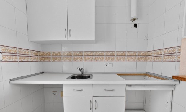 Resale - Apartment / flat -
Torrevieja - Altos del Limonar