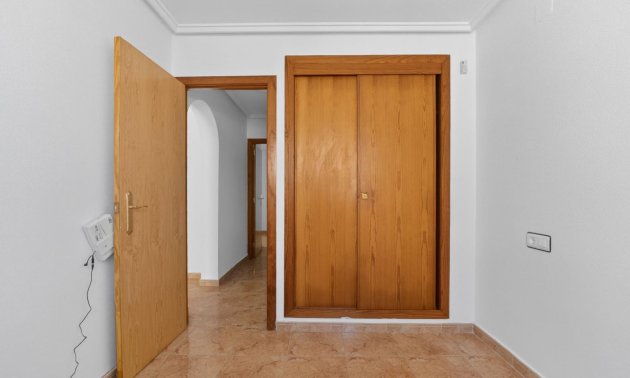 Resale - Apartment / flat -
Torrevieja - Altos del Limonar