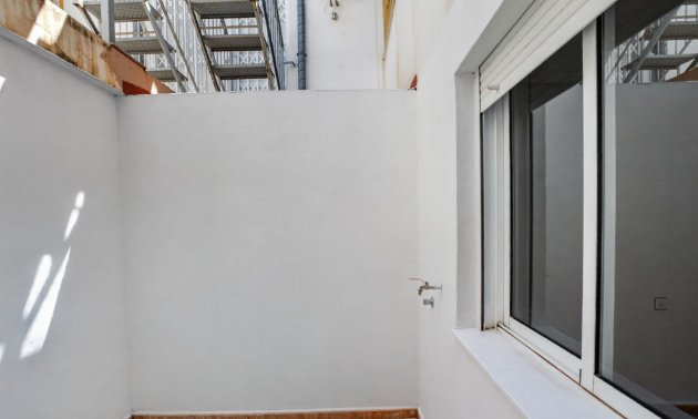 Resale - Apartment / flat -
Torrevieja - Altos del Limonar