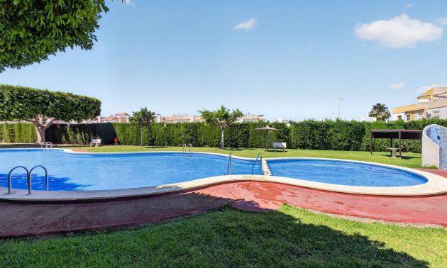 Resale - Apartment / flat -
Torrevieja - Altos del Limonar