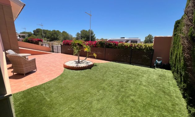 Resale - Villa -
Algorfa - La Finca Golf Resort