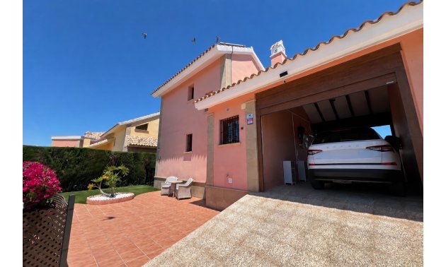 Resale - Villa -
Algorfa - La Finca Golf Resort
