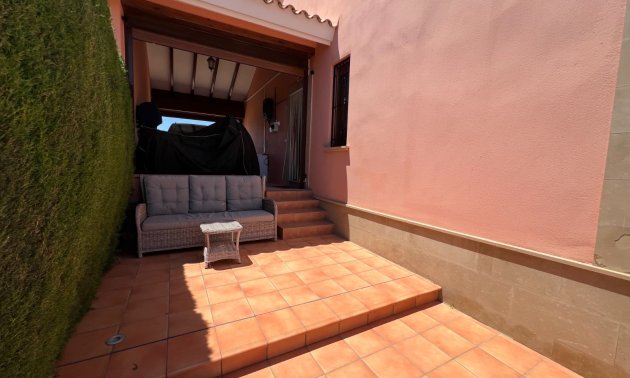 Resale - Villa -
Algorfa - La Finca Golf Resort