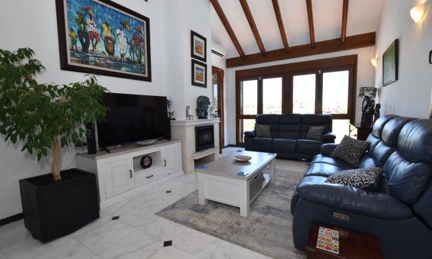 Resale - Villa -
Algorfa - La Finca Golf Resort