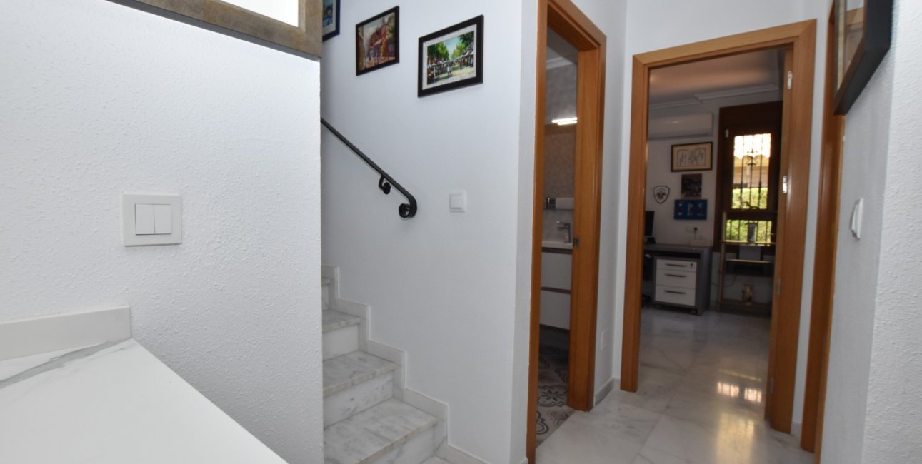 Resale - Villa -
Algorfa - La Finca Golf Resort