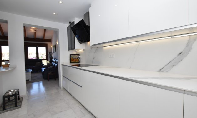 Resale - Villa -
Algorfa - La Finca Golf Resort