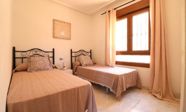 Rynek wtórny - Bungalowy -
Algorfa - La Finca Golf Resort