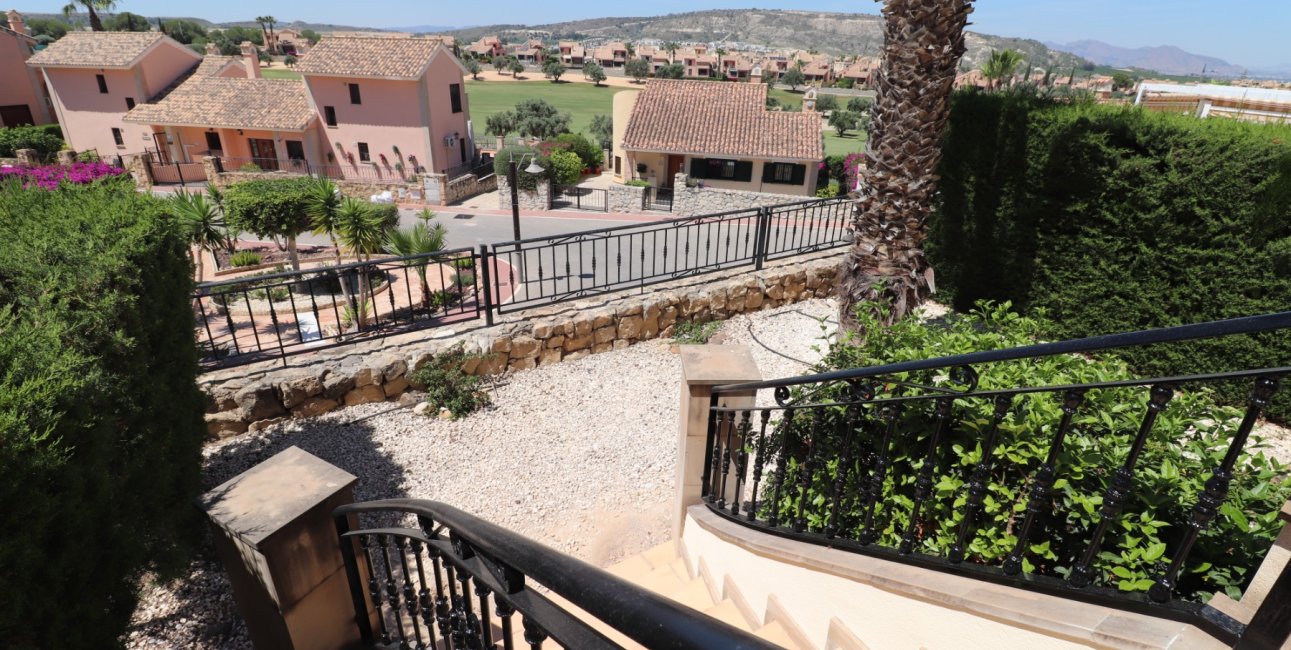 Rynek wtórny - Bungalowy -
Algorfa - La Finca Golf Resort