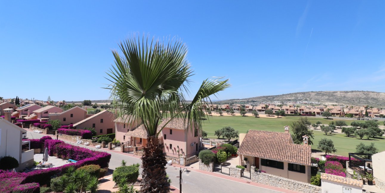 Rynek wtórny - Bungalowy -
Algorfa - La Finca Golf Resort