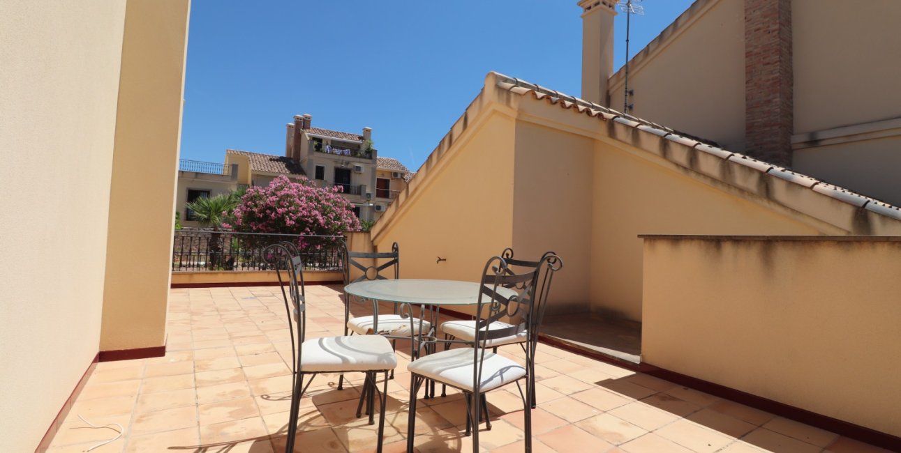 Rynek wtórny - Bungalowy -
Algorfa - La Finca Golf Resort