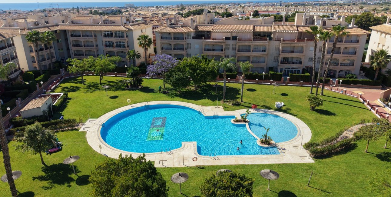 Resale - Duplex -
Orihuela Costa - Playa Flamenca