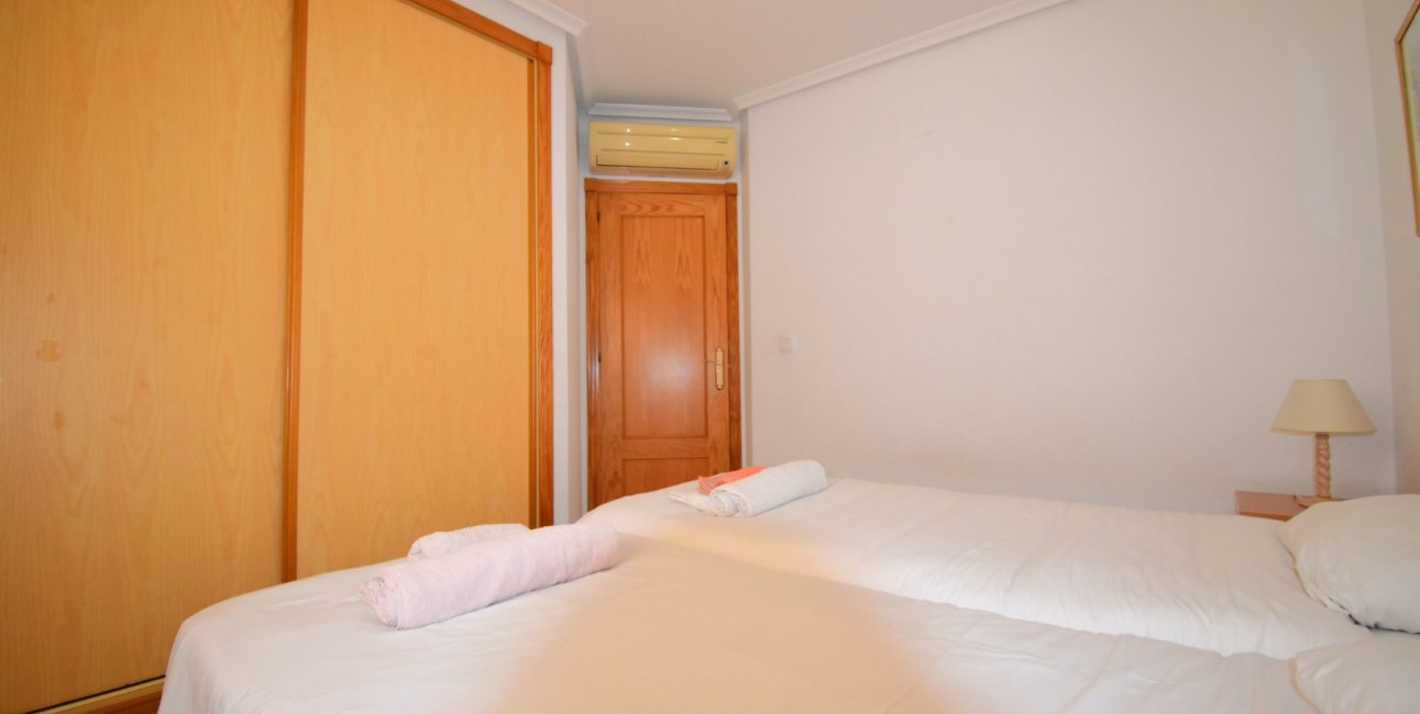 Resale - Duplex -
Orihuela Costa - Playa Flamenca