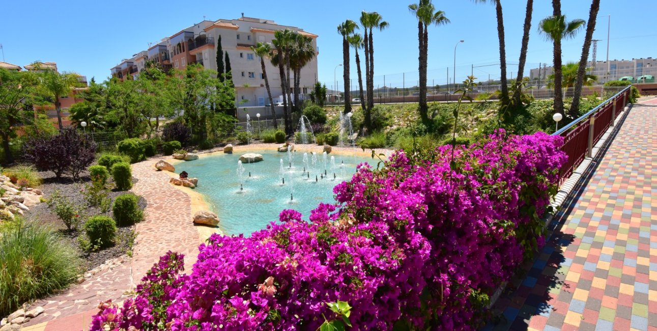 Resale - Duplex -
Orihuela Costa - Playa Flamenca