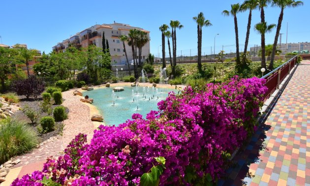 Resale - Duplex -
Orihuela Costa - Playa Flamenca