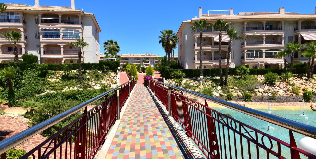 Resale - Duplex -
Orihuela Costa - Playa Flamenca