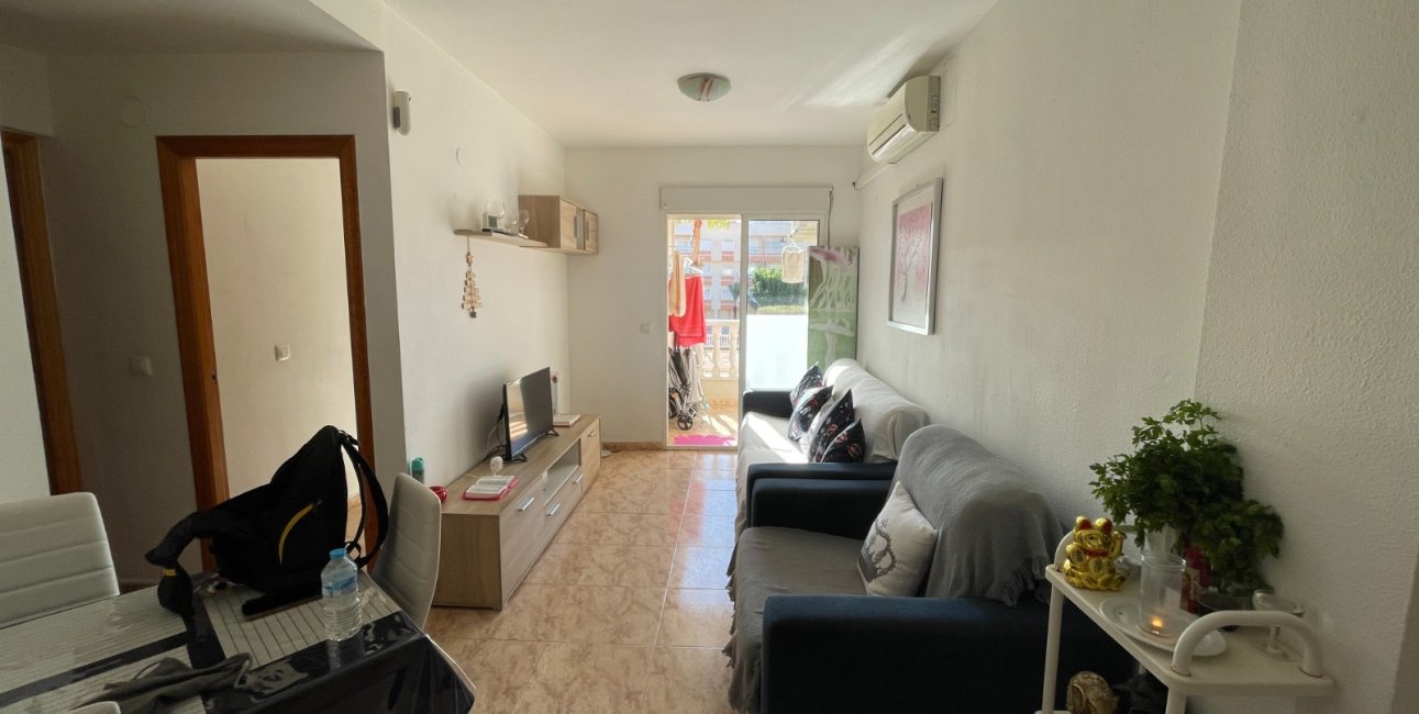 Resale - Apartment / flat -
Torrevieja - Torrevieja - Centre