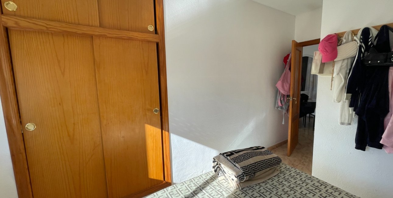 Resale - Apartment / flat -
Torrevieja - Torrevieja - Centre