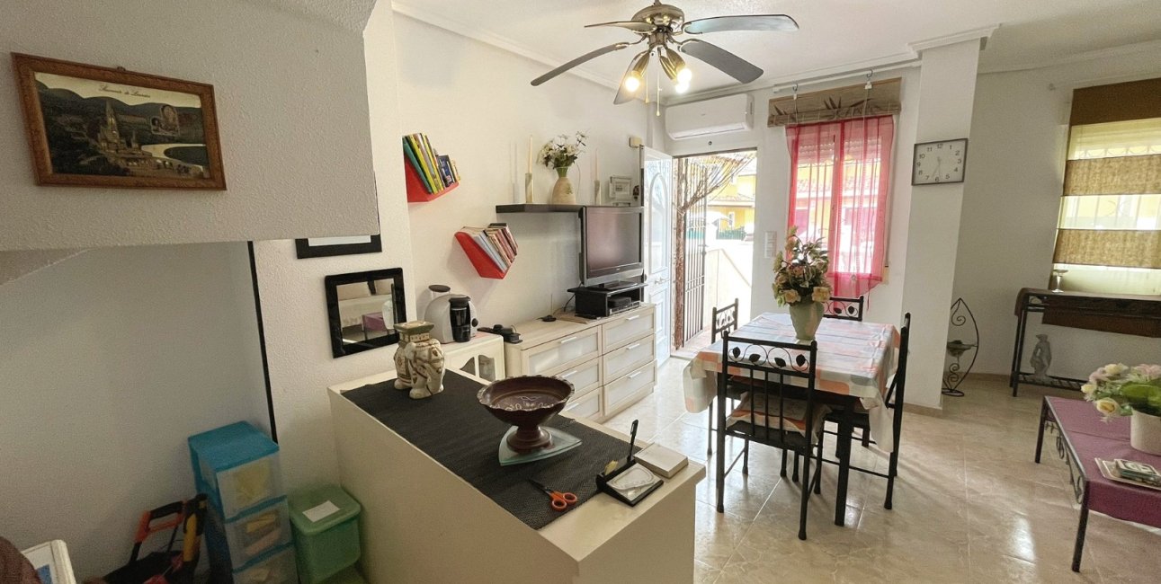 Resale - Townhouse -
Ciudad Quesada - Lo Marabu