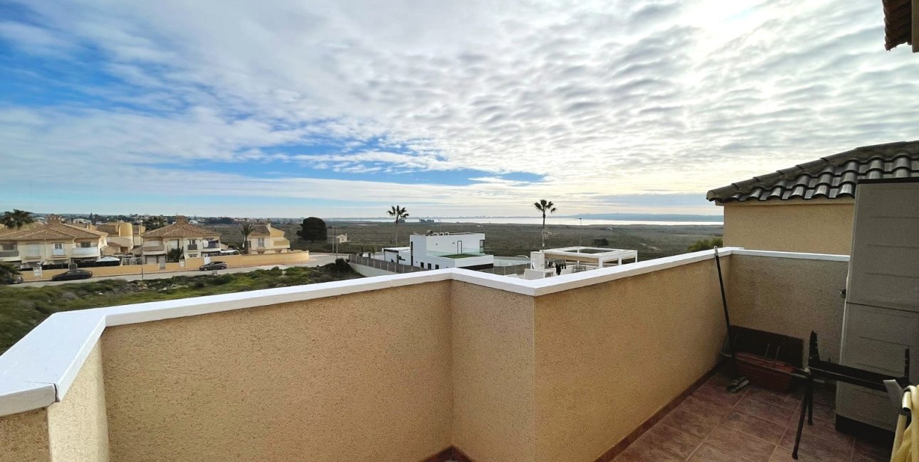 Resale - Townhouse -
Ciudad Quesada - Lo Marabu
