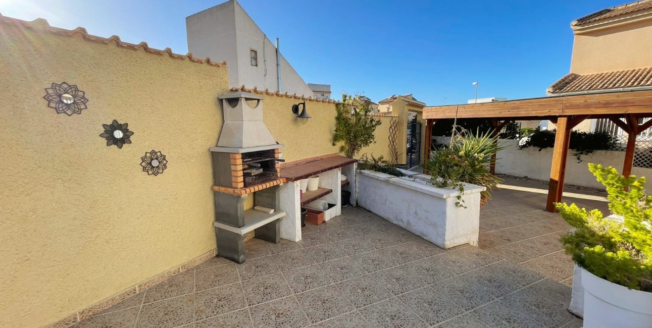 Resale - Villa -
Benimar - Rojales Hills