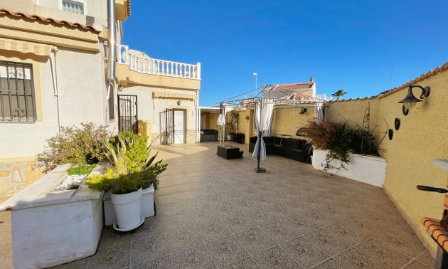 Resale - Villa -
Benimar - Rojales Hills