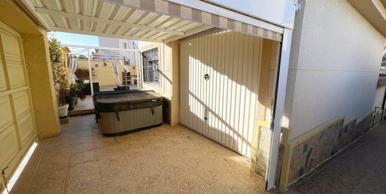 Resale - Villa -
Benimar - Rojales Hills