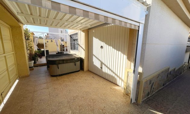 Resale - Villa -
Benimar - Rojales Hills