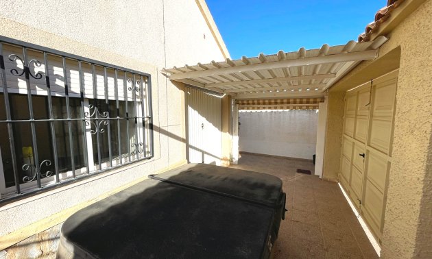 Resale - Villa -
Benimar - Rojales Hills