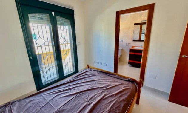 Resale - Townhouse -
Ciudad Quesada - Doña Pepa