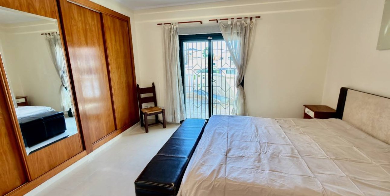 Resale - Townhouse -
Ciudad Quesada - Doña Pepa