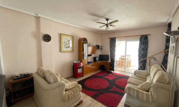 Resale - Townhouse -
Ciudad Quesada - Altos de Quesada