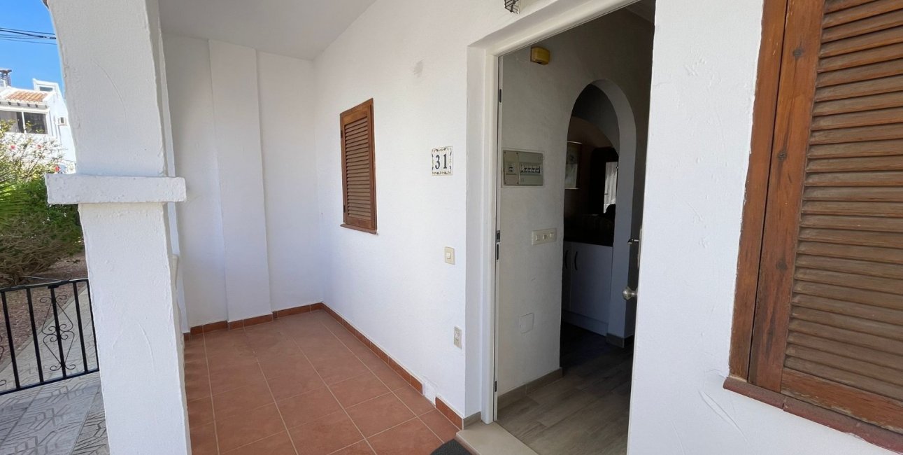 Resale - Townhouse -
Ciudad Quesada - Altos de Quesada