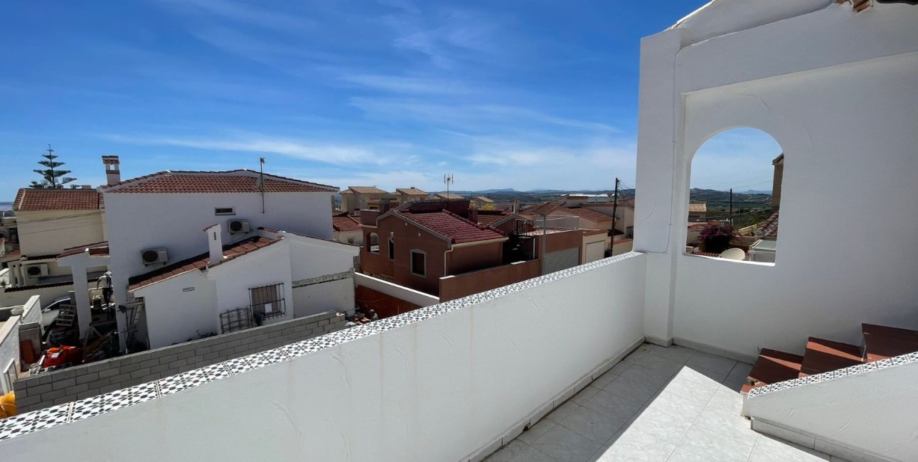 Resale - Townhouse -
Ciudad Quesada - Altos de Quesada