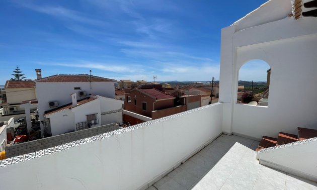 Resale - Townhouse -
Ciudad Quesada - Altos de Quesada