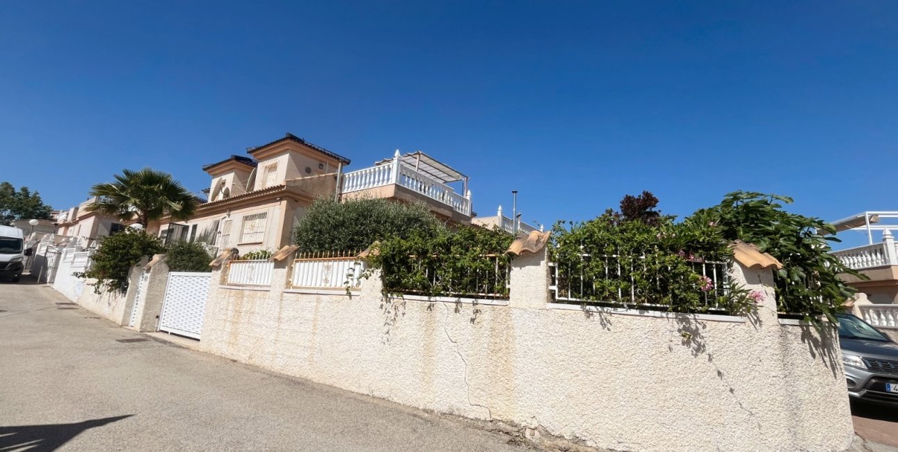 Resale - Townhouse -
Ciudad Quesada - La Marquesa