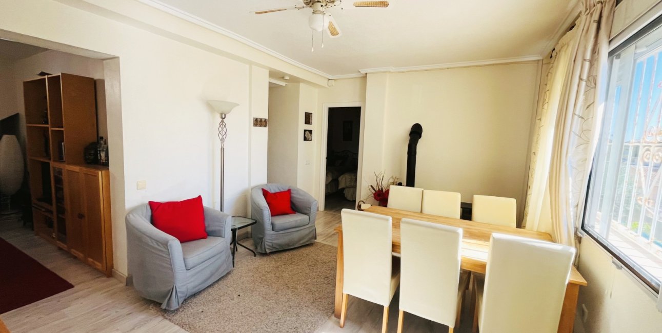 Resale - Townhouse -
Ciudad Quesada - La Marquesa