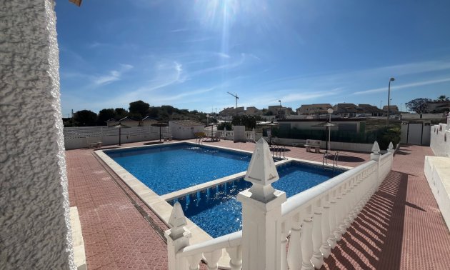 Resale - Townhouse -
Ciudad Quesada - La Marquesa