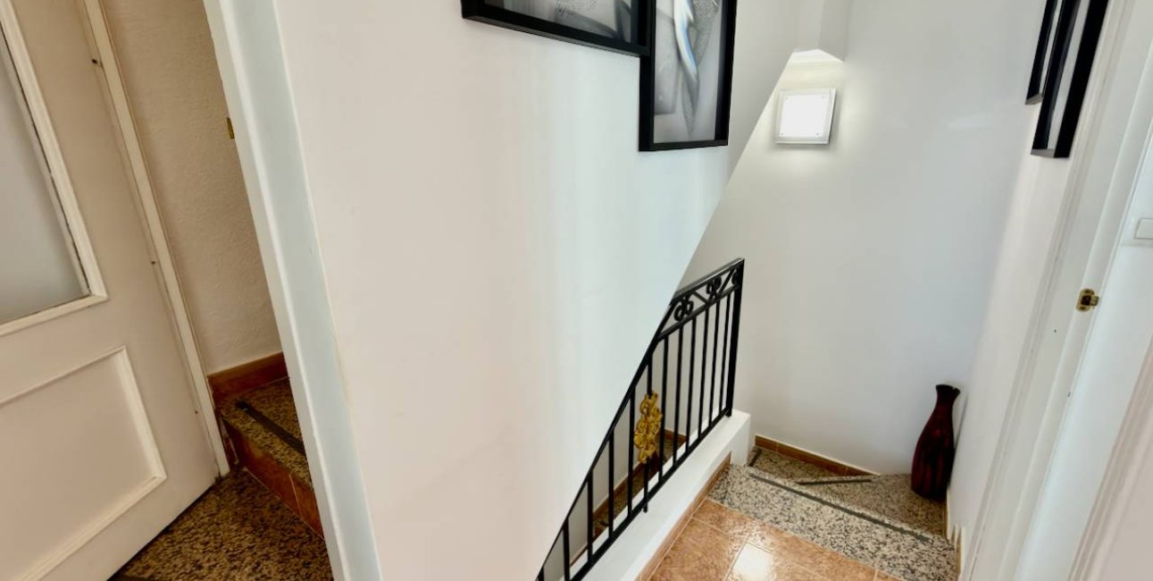 Resale - Townhouse -
Los Montesinos - Entre Naranjos / Vistabella Golf