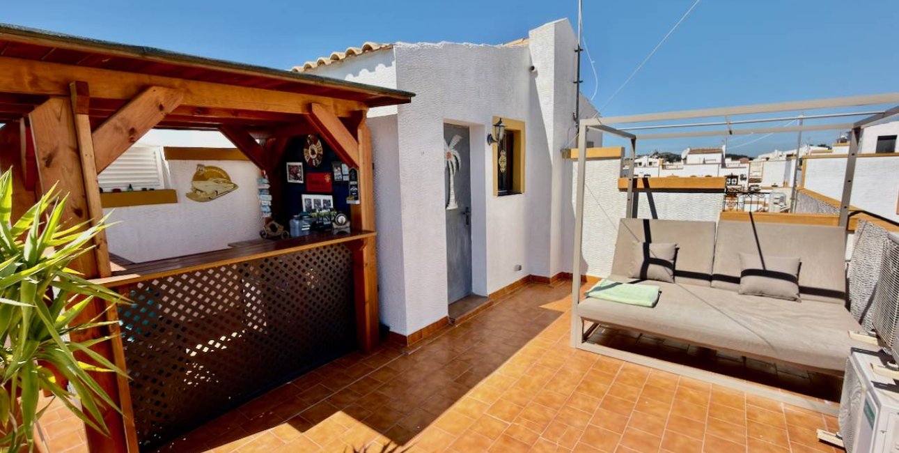 Resale - Townhouse -
Los Montesinos - Entre Naranjos / Vistabella Golf